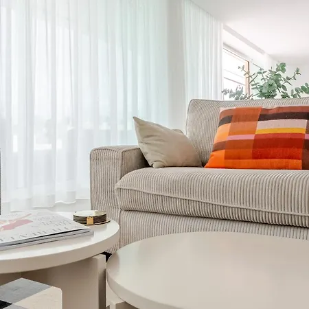 Modern 4-bedroom With Infinity Pool Villa *