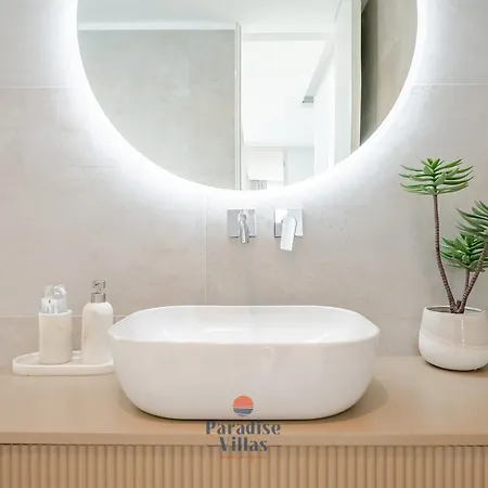Modern 4-bedroom With Infinity Pool * Albufeira
