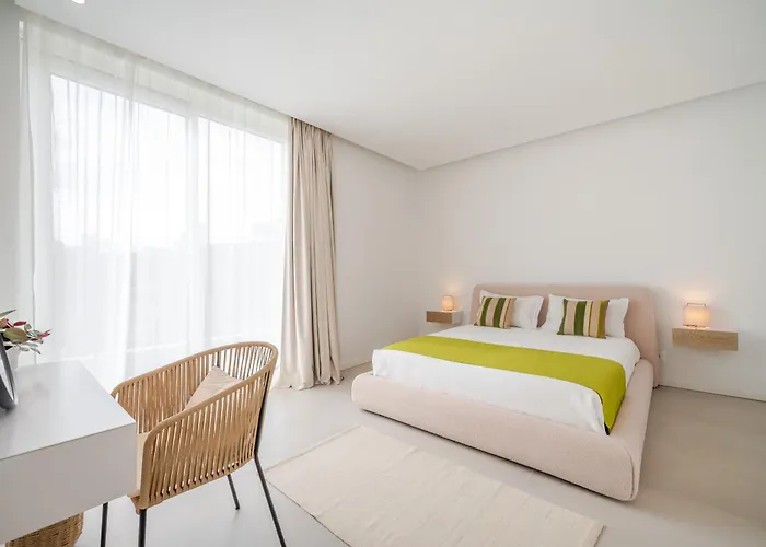 빌라 Modern 4-bedroom With Infinity Pool