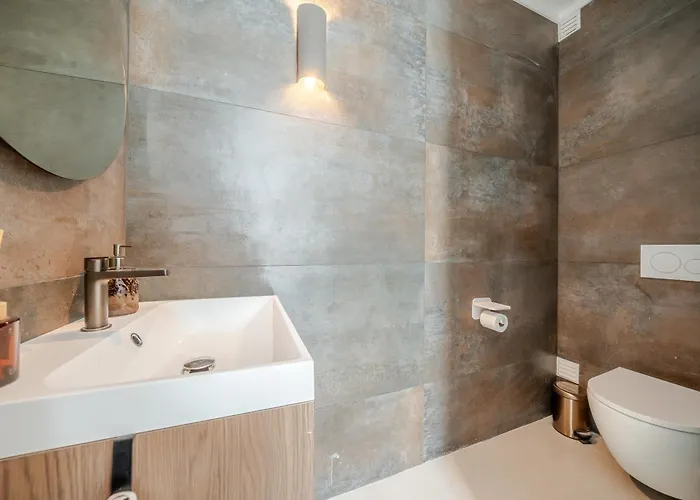 빌라 Modern 4-bedroom With Infinity Pool