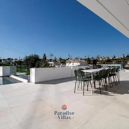 Modern 4-bedroom With Infinity Pool * Албуфейра