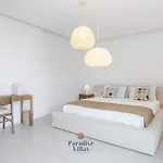 Modern 4-bedroom With Infinity Pool * אלבופיירה